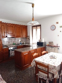 Foto Casa indipendente a Lucca San Pietro a Vico - San Cassiano di 125 m²