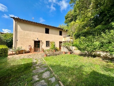Foto Rustico a Capannori Gragnano - Lappato di 170 m² con 7 locali