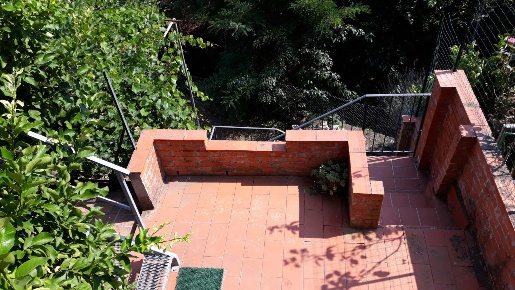 Foto Casa indipendente a Ameglia Centro di 180 m² con 5 locali in vendita