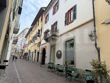 Foto Appartamento in Moffa di Lisio, Bra Centro di 110 m² con 5 locali