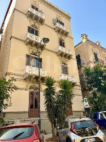 Foto Appartamento in Via Enrico Albanese 104, Palermo di 45 m² con 2 locali