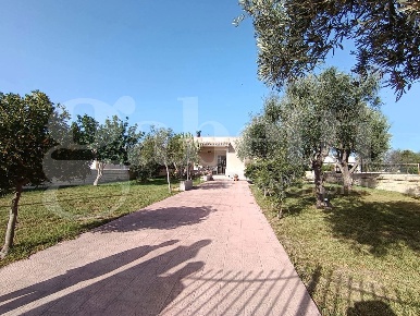 Foto Villa unifamiliare a Siracusa Plemmirio di 83 m² con 3 locali