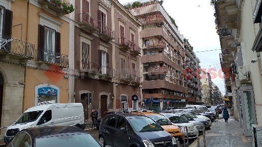 Foto Negozio in Via abate gimma 118, Bari Murat di 100 m² in vendita