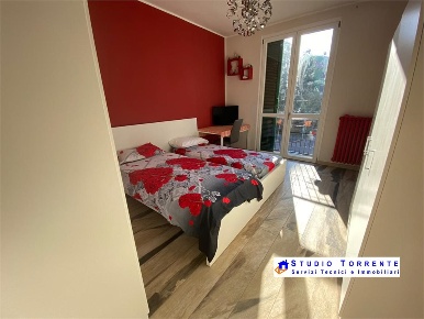 Foto Appartamento in via val trompia, Milano Roserio di 90 m² con 3 locali