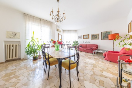 Foto Appartamento in Via Savona 94A, Milano Piazza Napoli di 135 m²