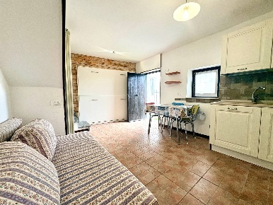 Foto Villa a schiera in VIA NOSTRA SIGNORA DL MONTE 88, Savona di 70 m²