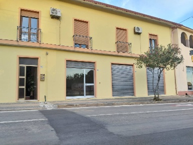 Foto Locale commerciale in Via Nazionale, Nuraminis Centro di 55 m²