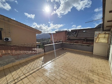 Foto Appartamento in via Maurizio Polizzi 12, Monreale Pioppo di 70 m²