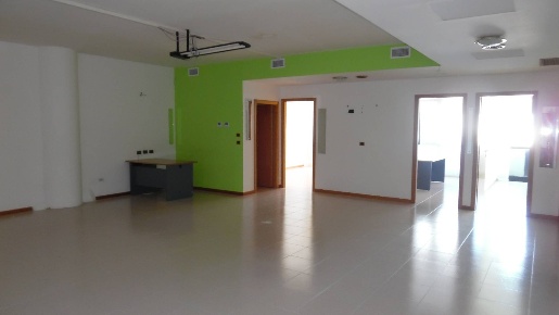 Foto Ufficio in Vai Pasubio, San Benedetto del Tronto Porto d'Ascoli
