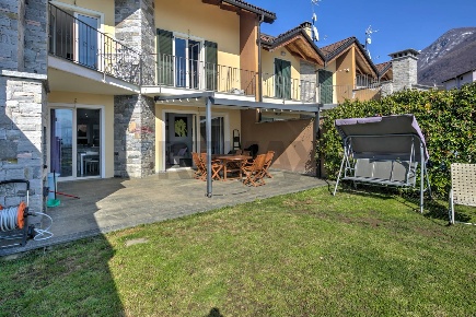 Foto Villa a schiera in Via Giacomo de cardone 11, Montecrestese di 202 m²