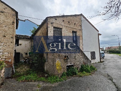 Foto Appartamento in via cilio, Sant'Egidio alla Vibrata Centro di 70 m²