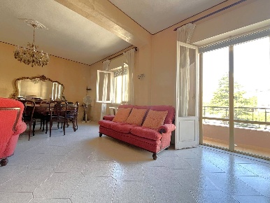 Foto Appartamento in viale Crotone, Catanzaro Catanzaro Lido di 124 m²