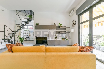 Foto Appartamento in Via Roberto Bellarmino 9, Milano Chiesa Rossa