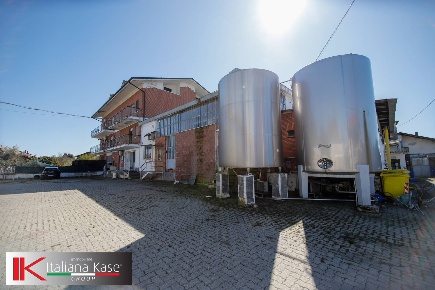 Foto Locale commerciale in via zemo mario 3, Foglizzo di 480 m² in vendita