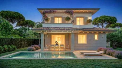 Foto Villa unifamiliare a Pietrasanta di 179 m² con 5 locali in vendita