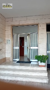 Foto Appartamento in Piazzale Loris Annibaldi 4, Offida Centro di 64 m²