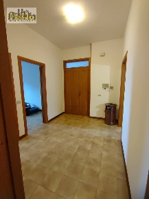 Foto Appartamento in Via Gramsci 8, Offida Centro di 120 m² con 5 locali