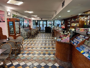 Foto Negozio in viale Milanofiori strada 3, Assago Milano Fiori di 128 m²