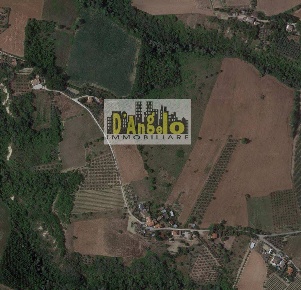 Foto Terreno residenziale in Contrada Tesino, Offida di 53000 m² in vendita