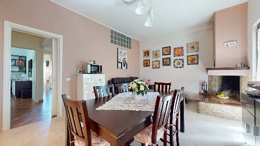 Foto Appartamento in Via Napoli, Quartu Sant'Elena Quartu di 107 m²