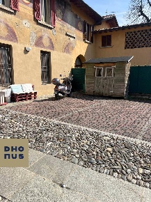 Foto Posti auto in Via Francesco Martinengo Colleoni 35, Scanzorosciate