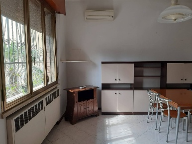Foto Appartamento in VIA DEL REMO, Ravenna di 65 m² con 5 locali in vendita