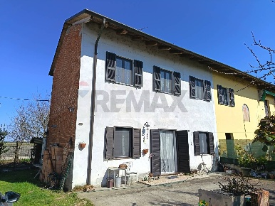 Foto Casa indipendente a Vinzaglio di 145 m² con 3 locali in vendita