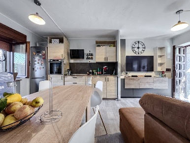 Foto Case semi ndipendenti in Via Umberto I 28/c, Palestro Centro di 65 m²