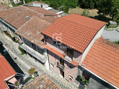 Foto Case semi ndipendenti in Via Dei Mille snc, Rutino di 80 m² in vendita