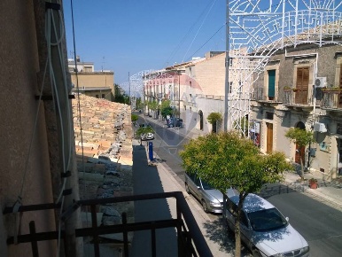 Foto Casa indipendente a Chiaramonte Gulfi Centro di 107 m² con 5 locali