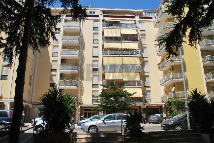 Foto Appartamento in Via Ignazio Silvestri 32, Palermo di 90 m² in vendita