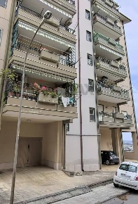 Foto Appartamento in Via Ferruccio Parri 6, Caltanissetta Centro di 132 m²