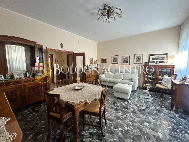 Foto Appartamento in Via Lombardia, Bologna Mazzini - Fossolo di 108 m²