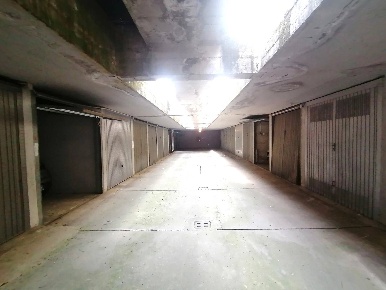 Foto Posti auto in Via Amore, Cannobio Centro di 15 m² con 1 locali