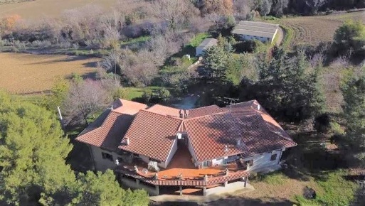Foto Casa indipendente in via Contrada Camara di Torre 14, Fermo di 720 m²