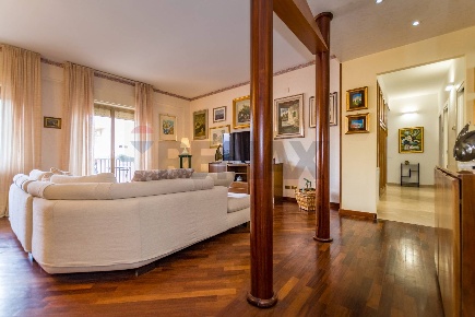Foto Appartamento in Via Guido Cavalcanti 5, Palermo Malaspina di 151 m²