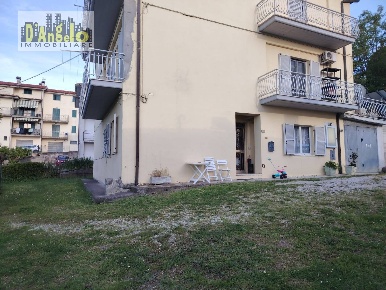 Foto Appartamento in Via Colle Arena 11, Castignano Centro di 118 m²