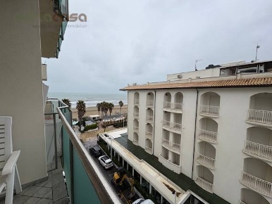Foto Appartamento in Viale D'Annunzio, Riccione Alba Mare di 60 m²