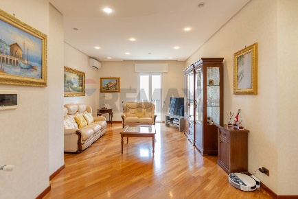 Foto Appartamento in Via Tenente Francesco De Liguori 17, Bari Japigia