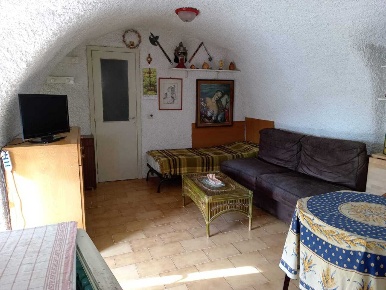 Foto Appartamento in Via G. Ughetto 3, Ventimiglia Latte, Ville di 38 m²