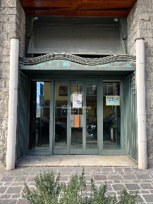 Foto Locale commerciale in Via Nicola Vaccaro 124, Potenza Centro di 109 m²