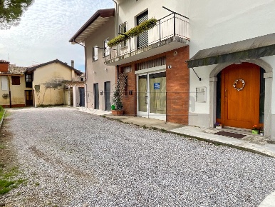 Foto Magazzino in Piazza XX Settembre 11, Palmanova Centro di 122 m²