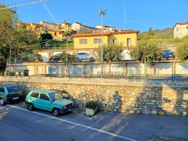 Foto Villa singola in Via Papa Giovanni XXIII, Imperia di 90 m² in vendita