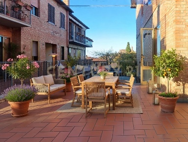 Foto Appartamento in Via del Poggiolo 6, Montalcino Centro di 107 m²