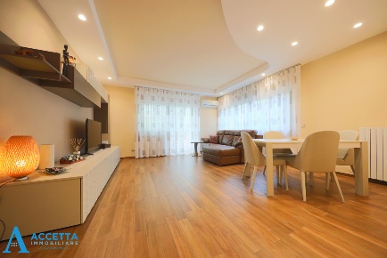 Foto Appartamento in Via Lago di Cecita 17, Taranto Taranto 2 - Salinella