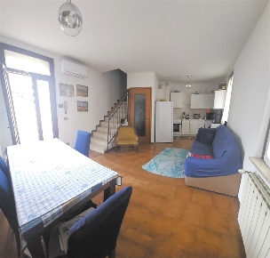 Foto Appartamento in viale trento e trieste, Cremona Centro di 70 m²