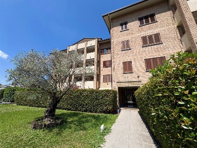 Foto Appartamento in Via Mercalli, Cesano Maderno di 40 m² con 1 locali