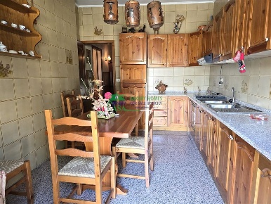 Foto Appartamento a Gela di 100 m² in vendita