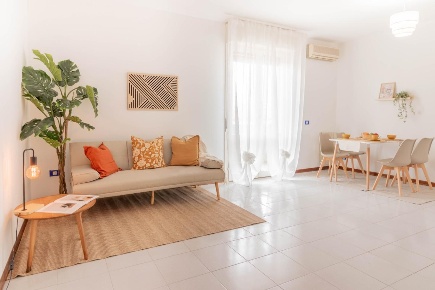 Foto Appartamento a Ponsacco Centro di 98 m² con 5 locali in vendita