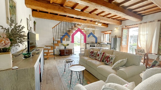 Foto Rustico a Pescaglia di 125 m² con 4 locali in vendita